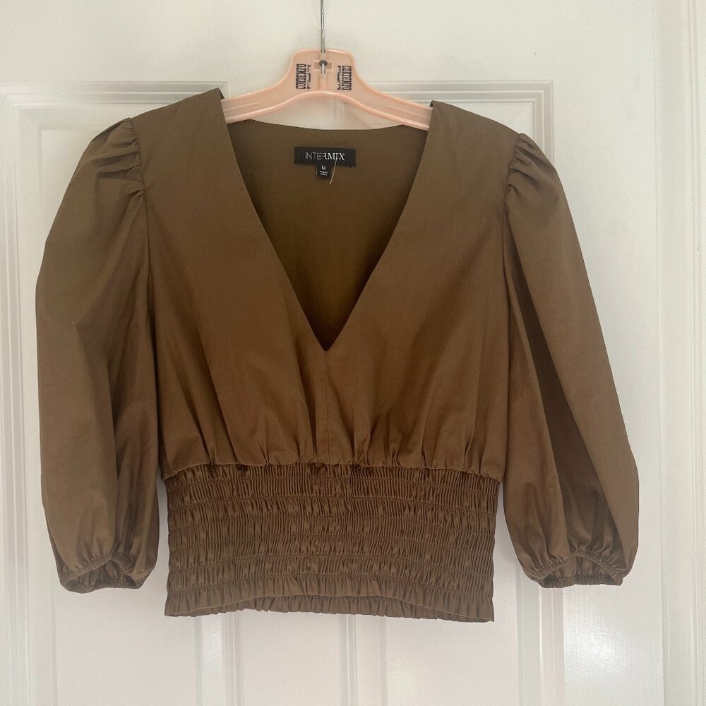 Intermix top